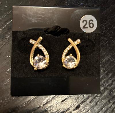 Gold Tone Teardrop Crystals