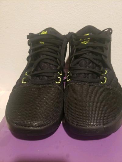 Nike Lebron Witness 8 VIII black Volt Size 12 - Thumbnail 2
