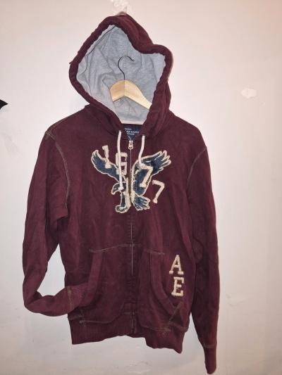 AMERICAN EAGLE