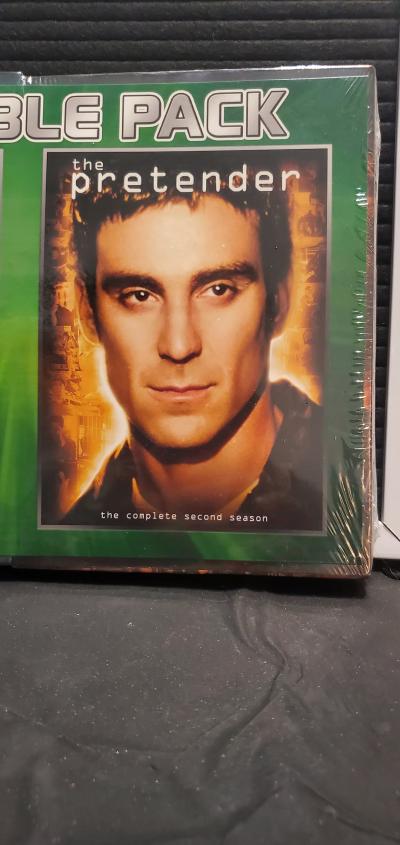 The Pretender The Complete First Season - Thumbnail 3