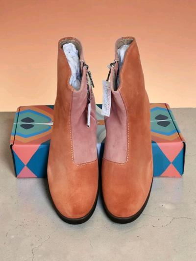 LAZO The Siren Suede Colorblock Ankle Boots NIB Orange Pink - Thumbnail 4