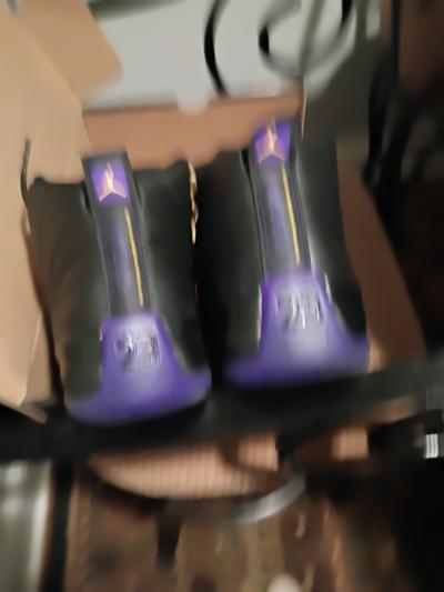Jordans size 10 excellent condition