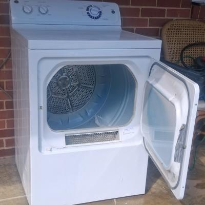 Used dryer in good condition available - Thumbnail 4