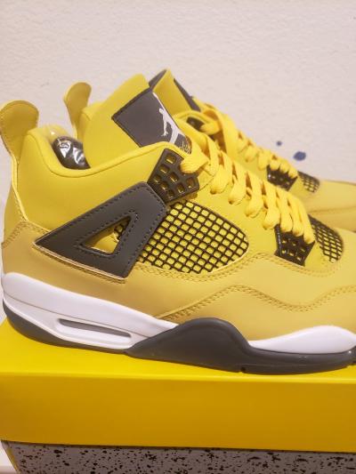 Jordan 4 Retro Lightning size 10 never use - Thumbnail 4