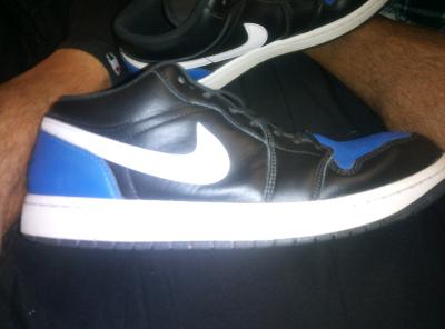 Nike Jordans Like new in really good condition - Thumbnail 4
