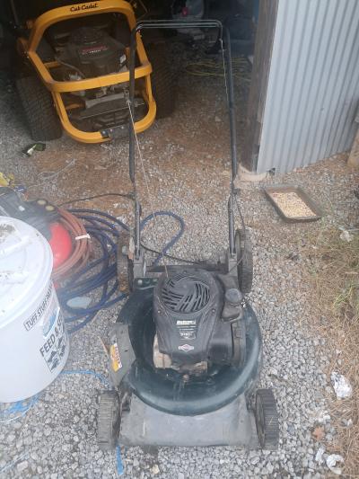 Briggs and Stratton push mower