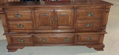 Gorgeous Vintage Dixie Oak 3 piece Dresser set - Thumbnail 6