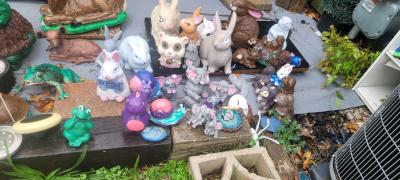 a bunch of different  garden decoration statues prices vary - Thumbnail 2
