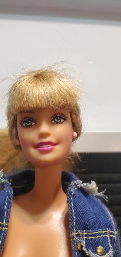 1966 Mattel Barbie doll - Thumbnail 2