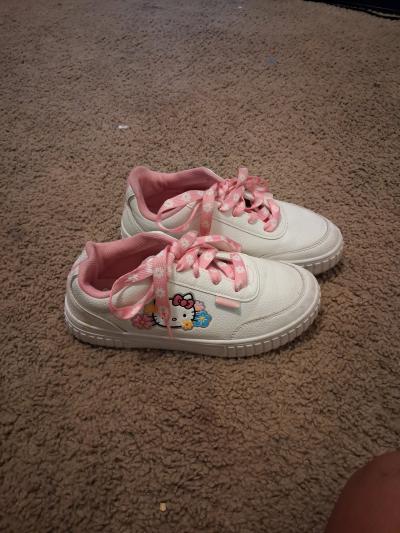sapatoz de hello kitty