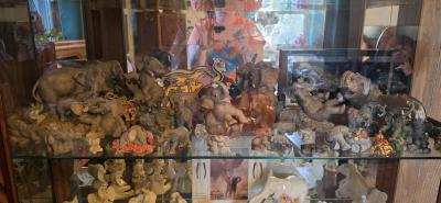 Collection of Elephants - Thumbnail 5