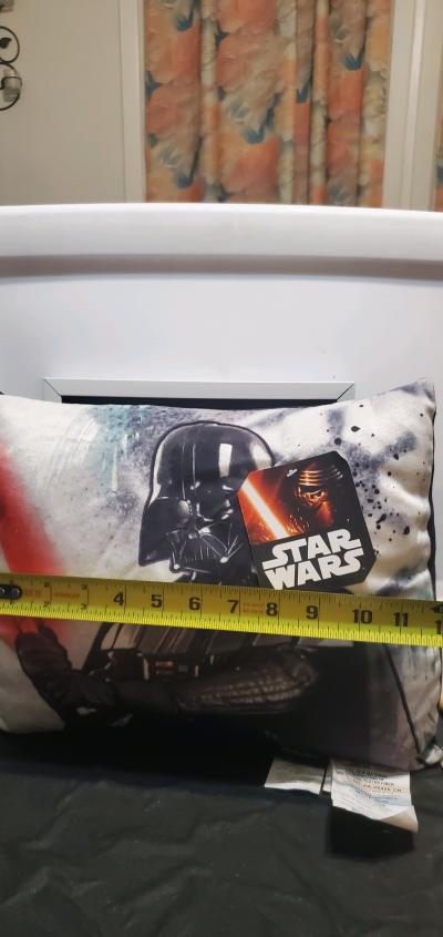 Star Wars decorative throw pillow featuring Darth Vader - Thumbnail 6