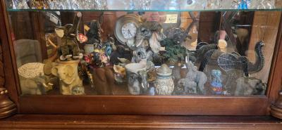 Collection of Elephants - Thumbnail 2