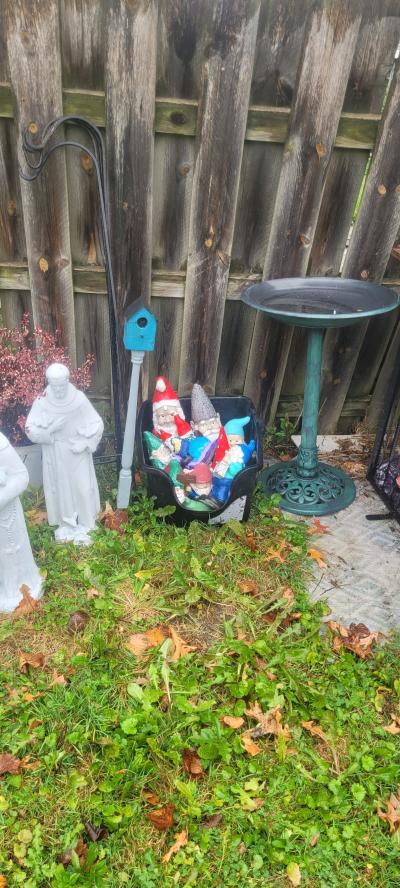 a bunch of different  garden decoration statues prices vary - Thumbnail 12