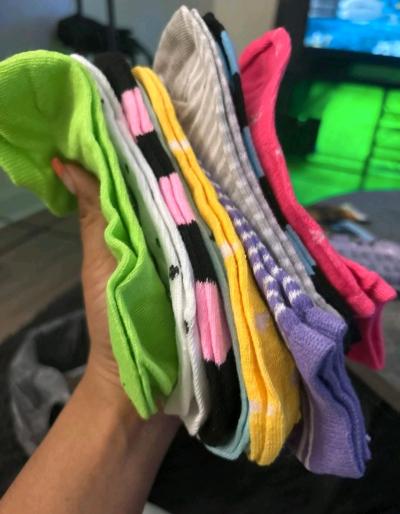 5 pairs Women soft and comfy new socks - Thumbnail 2