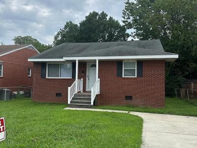 3 Beds 1 Bath House For Rent