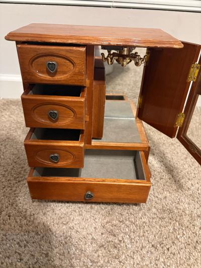 Old Wooden Jewelry Box - Thumbnail 4