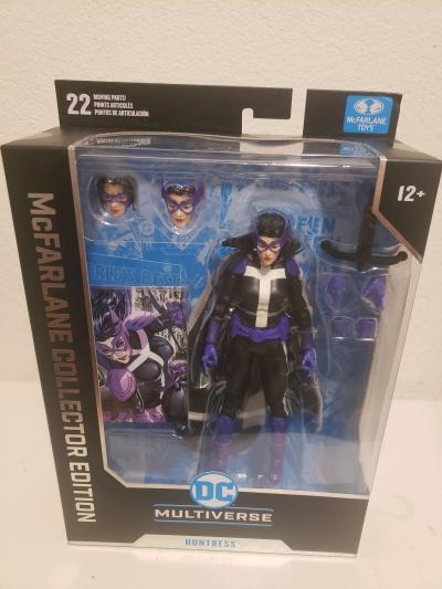 Dc multiverse mcfarlane collector edition  Huntress