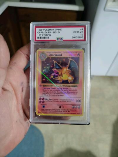 selling first edition 1999 Charizard PSA graded gem mint 10 - Thumbnail 2