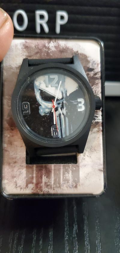 Marvel The Punisher Wristwatch battery run out battery - Thumbnail 2