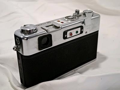 Yashica 35mm Rangefinder Film Camera - Thumbnail 3