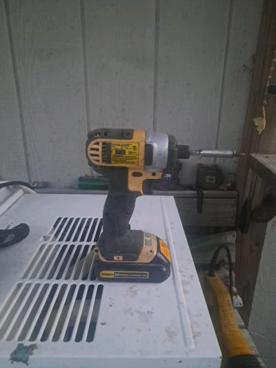 20 volt compact Dewalt drill