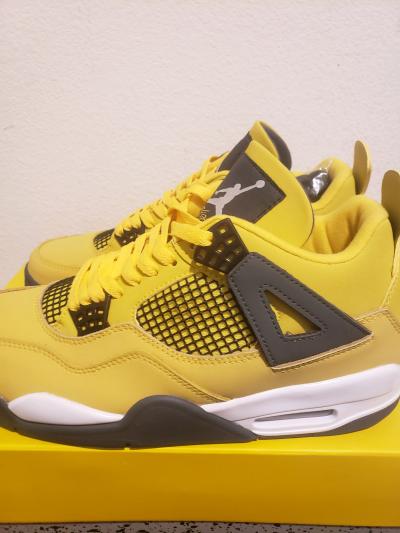 Jordan 4 Retro Lightning size 10 never use - Thumbnail 2