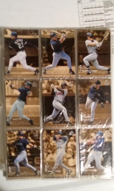 Baseball cards - Thumbnail 3