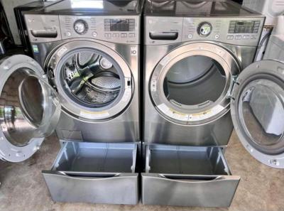 WASHER AND DRYER SET