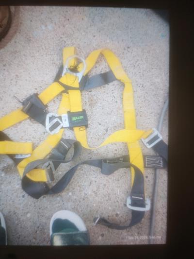 harnesses and climbing equipment - Thumbnail 9