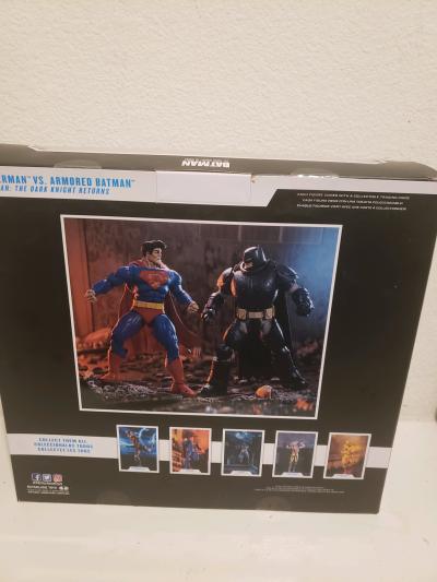 Dc Mcfarlane Superman vs Armored Batman - Thumbnail 2