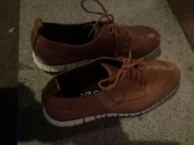 nice dress shoes barely worn leather size 11