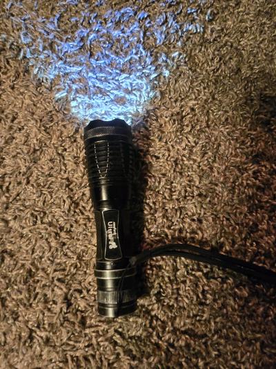 Bundle of 5 Flashlights  UV Blacklights  Working Condition - Thumbnail 3