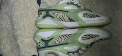 Air Jordan Wmns Jordan Heir Showstopper Style Code FZ2471100 - Thumbnail 3