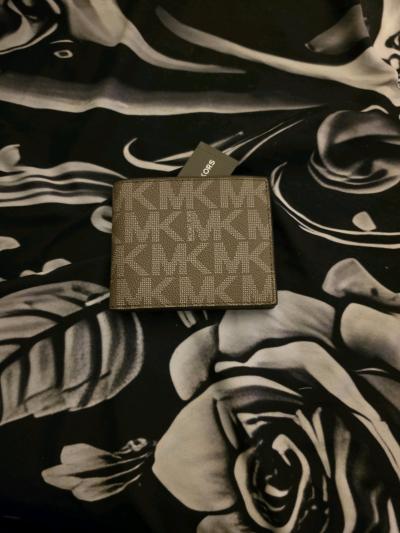 New MK wallet