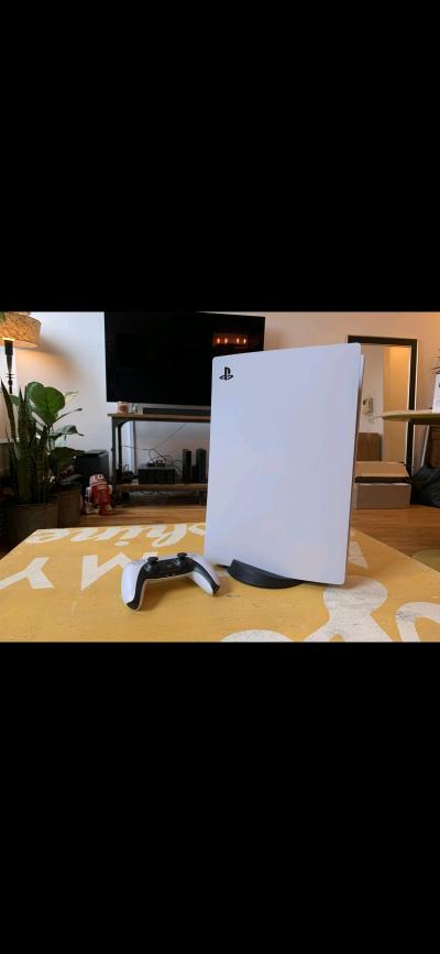 ps5 digital no controller sold it separately already
