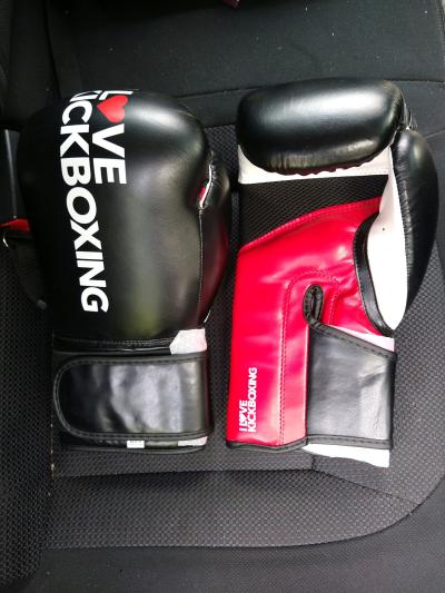 BRAND NEW Century ILKB 16oz18oz20ozBoxing Gloves FREE WRAPS - Thumbnail 3