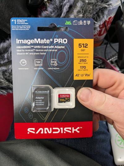 512 GB SD card SANDISK