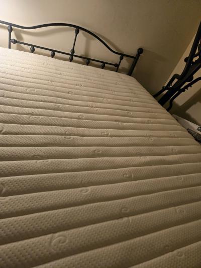 Brand new fullsize bed - Thumbnail 3