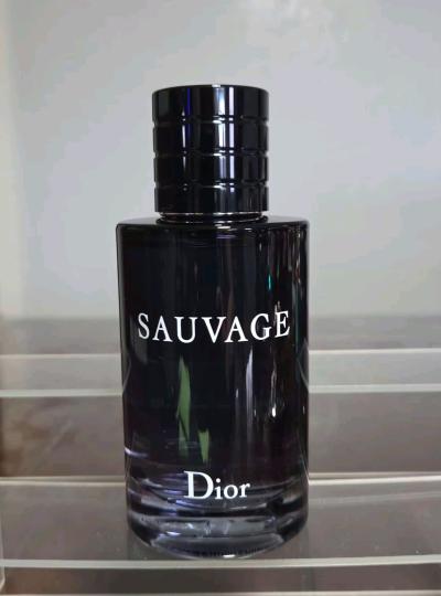 colognes perfumes para hombres nuevos - Thumbnail 2