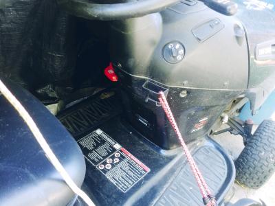 craftsman riding lawnmower with bag - Thumbnail 3
