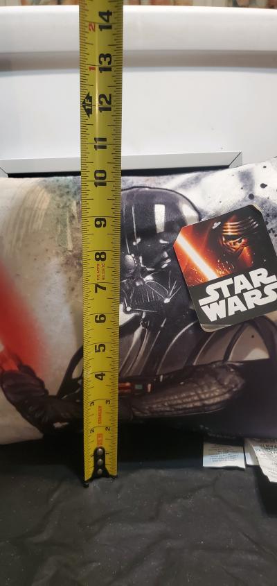 Star Wars decorative throw pillow featuring Darth Vader - Thumbnail 5