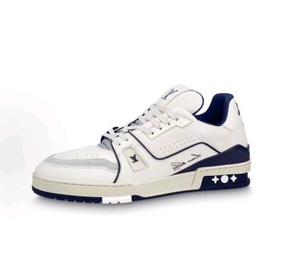 Looking for bulk buyers for shoes Contac - Thumbnail 3