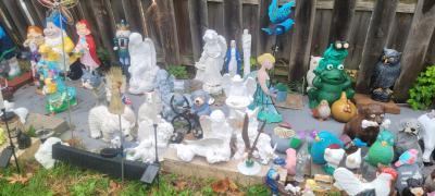 a bunch of different  garden decoration statues prices vary - Thumbnail 5
