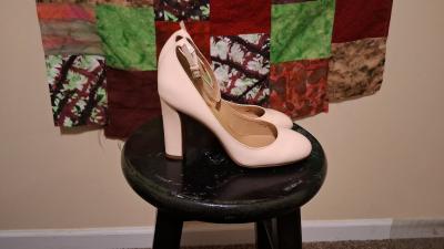 Banana Republic Cream Block heels size 6m - Thumbnail 4