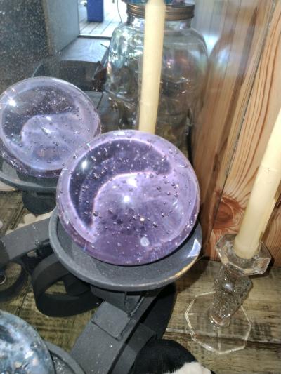 Vintage Controlled Bubble Glass Sphere Paperweight  As Is - Thumbnail 6