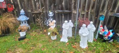 a bunch of different  garden decoration statues prices vary - Thumbnail 9