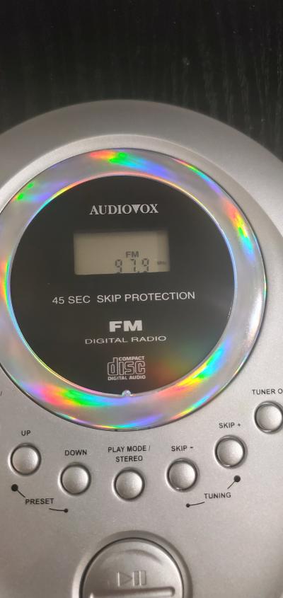 Audiovox DM821045 Portable CD Player - Thumbnail 2