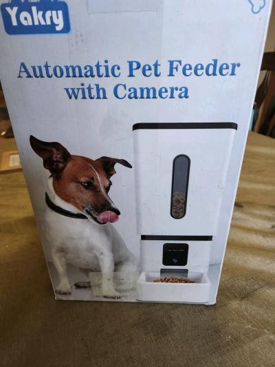 Automatic Pet feeder with camera and audio