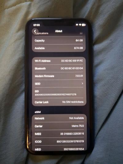 iPhone 11 64 GBS Read Description - Thumbnail 3